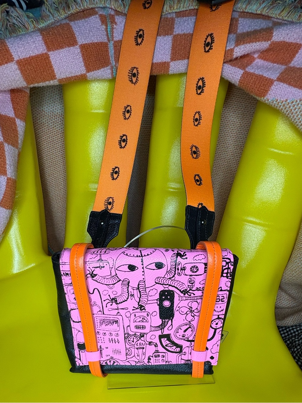 Min & Mon Messenger Bag with Removable/Adjustable Crossbody Strap - Picture 2 of 4